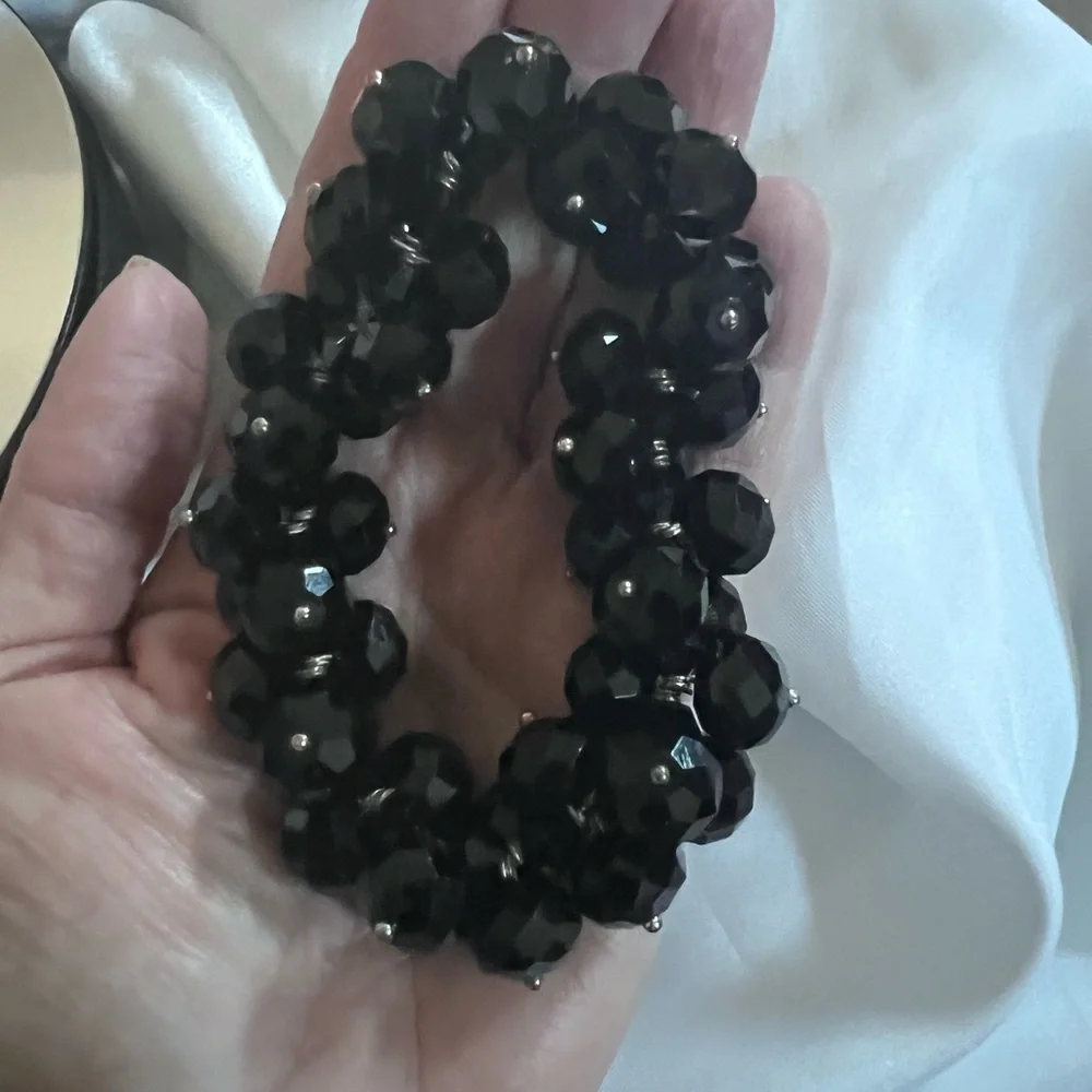 BRACELET Large Elegant Black Glass Beads. Stretch Elastic Fit NWOT